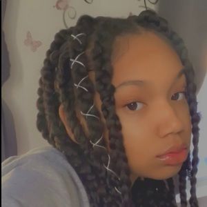 Meet your Posher, Alicen